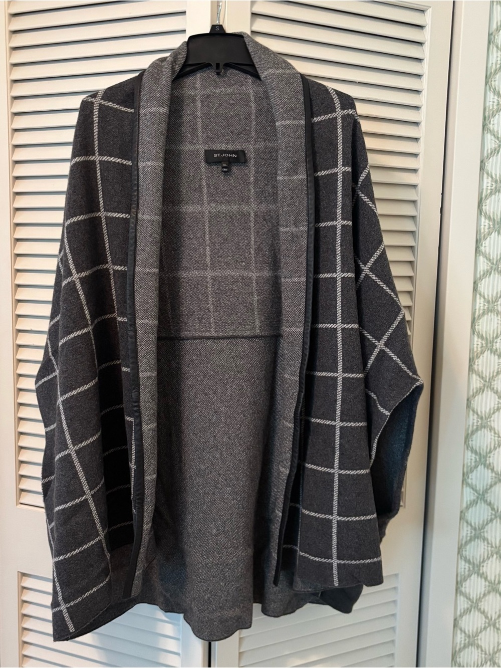 St. John Grey Knit Cape Wrap with Leather Trim